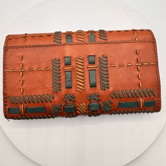 Patricia Nash Elegant Brown and Green Women's Wallet - Picture 2 of 7